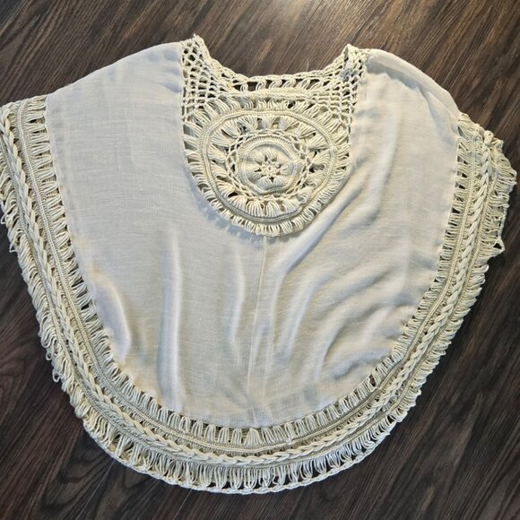 Source Unknown Tops - BOHEMIAN/HIPPIE CHIC Style Cream Poncho w/ Armholes & Crochet Accents OSFM